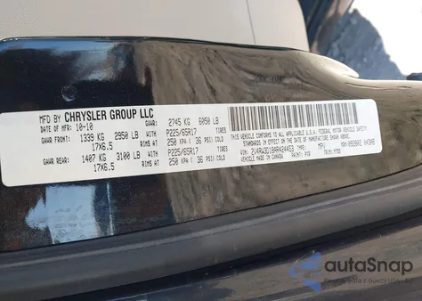 2010 Volkswagen Routan Se z USA, uszkodzony, nr VIN 2V4RW3D18AR424453
